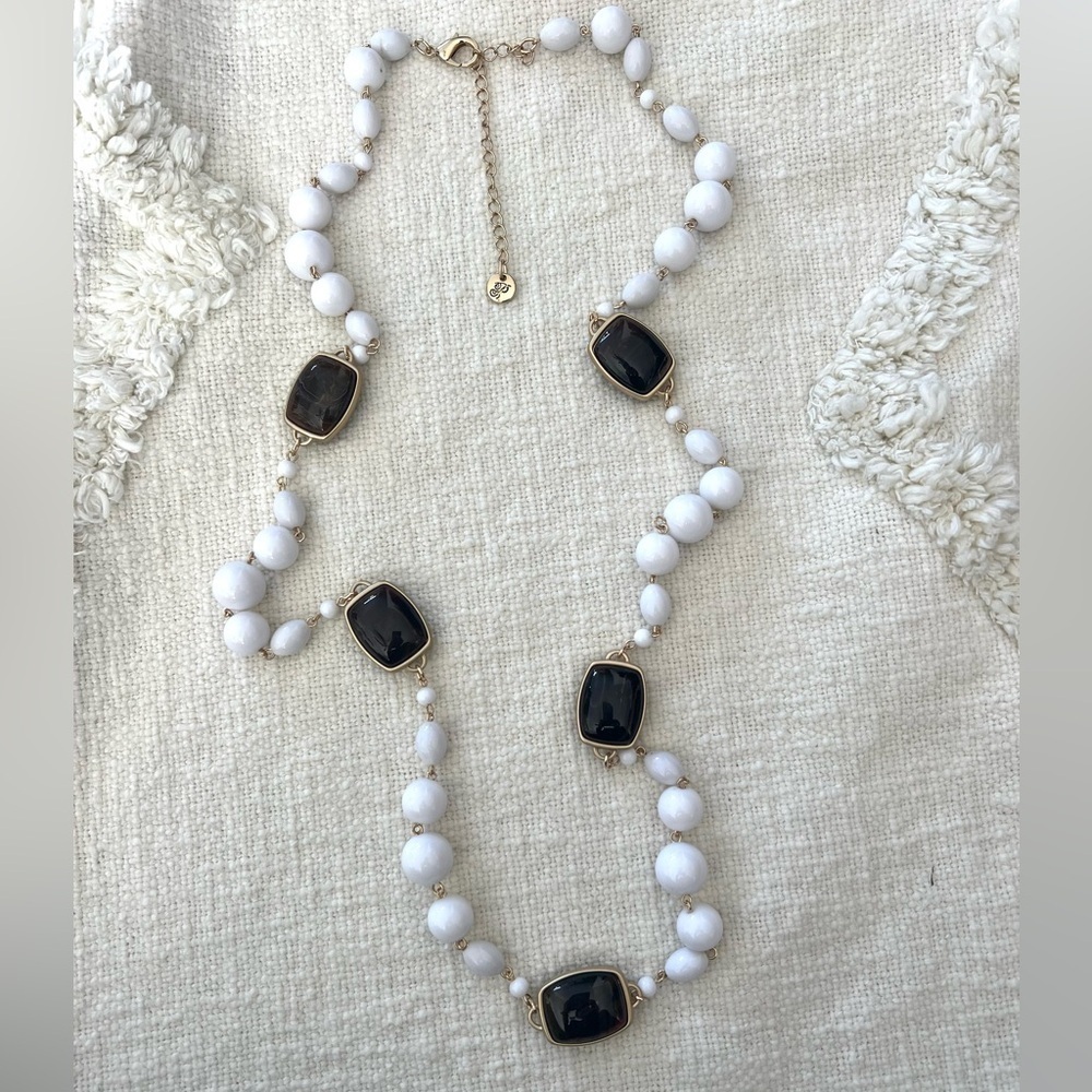 Plunder Embry White Bead Long Necklace